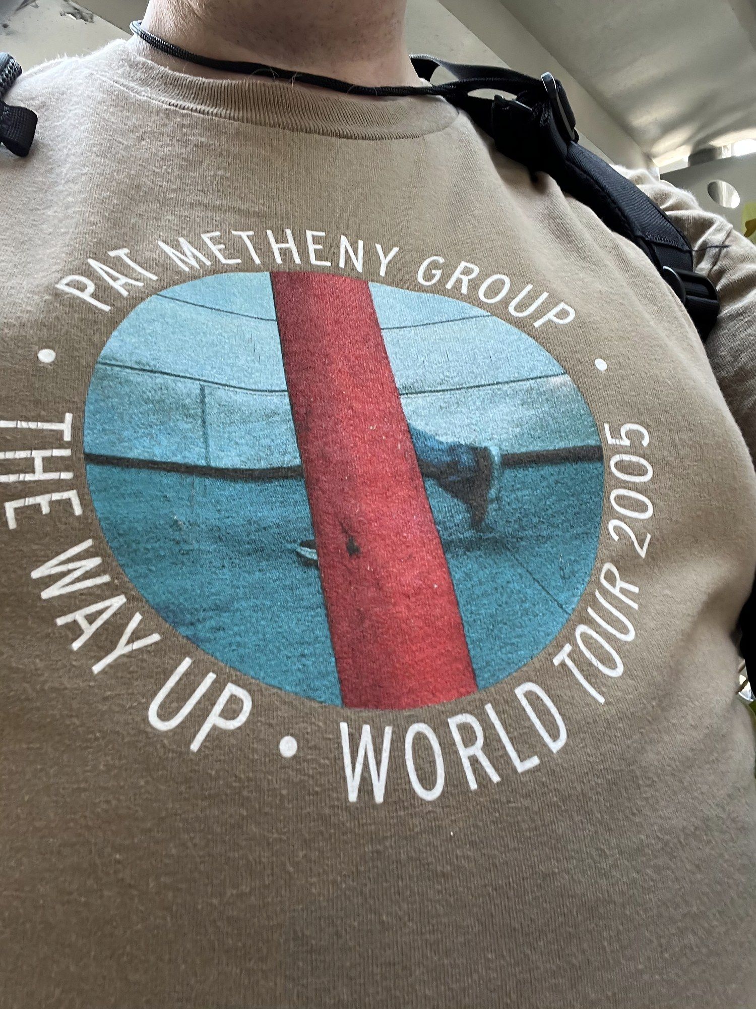 T-shirt printed “Pat Metheny Group The Way Up World Tour 2005”